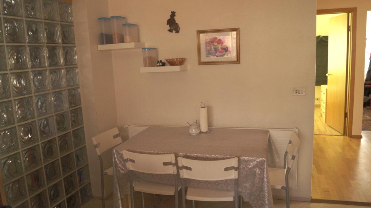 Njarthvik Twin Room With Shared Bathroom מראה חיצוני תמונה