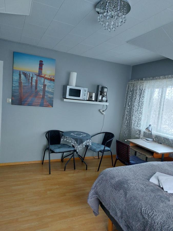 Njarthvik Twin Room With Shared Bathroom מראה חיצוני תמונה